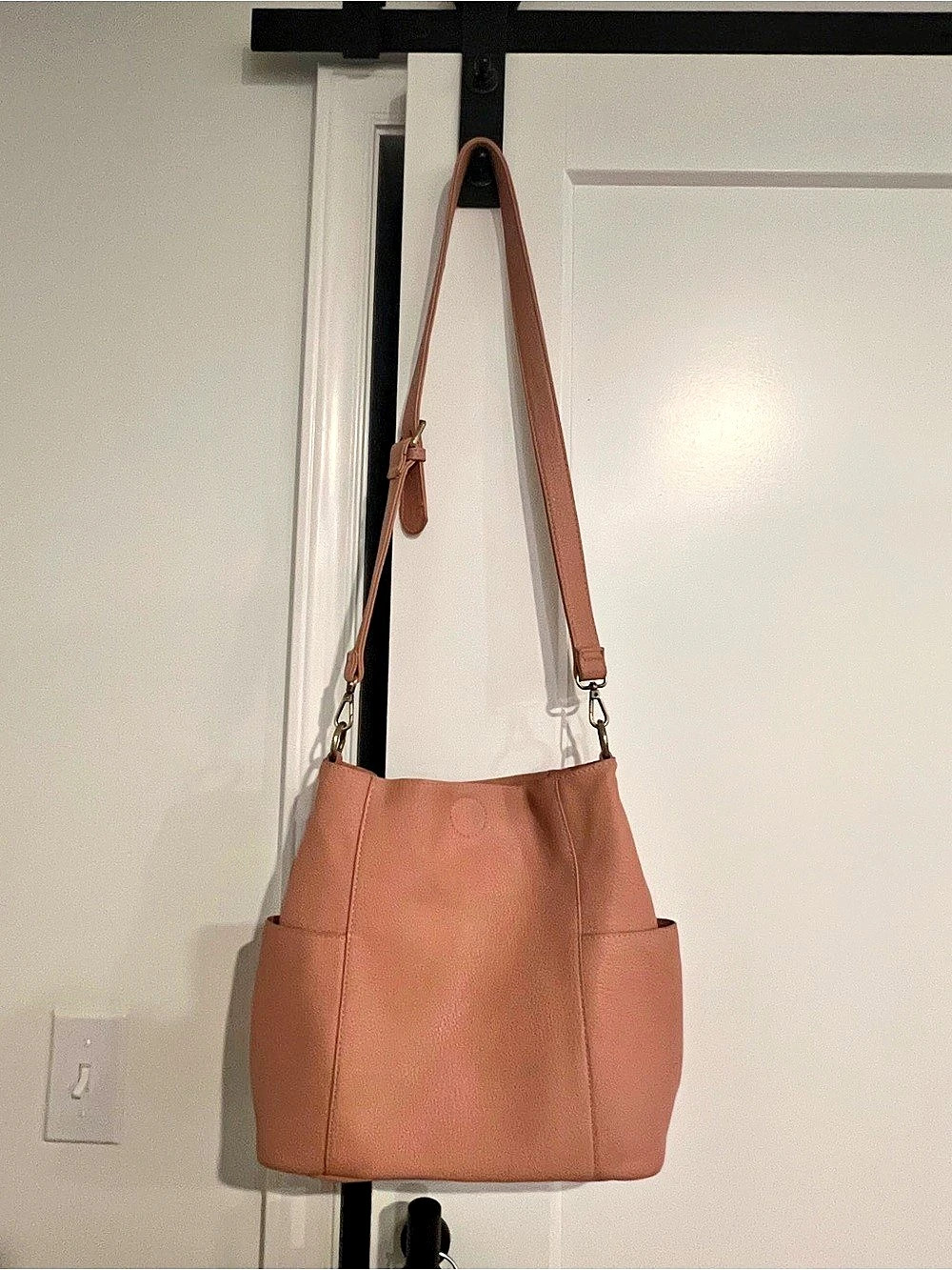 Leather-Style Shoulder Bag in Pink